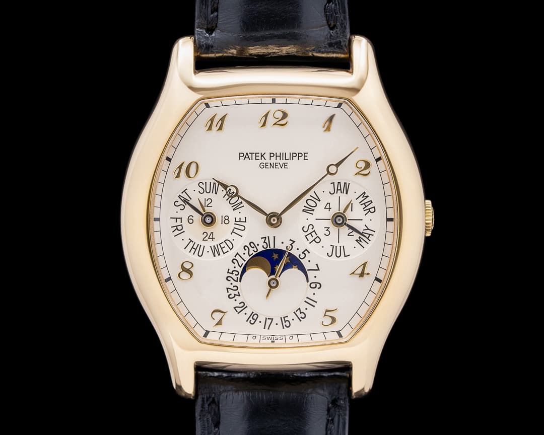Patek Philippe Perpetual Calendar 5040 18K Yellow Gold Silver Dial
