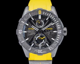 Diver X Cape Horn Titanium Forged Carbon Dial