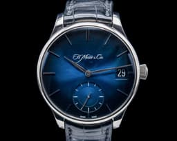 Venturer Big Date 18K WG Midnight Blue Fumé Dial