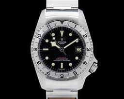 Heritage Black Bay P01 SS Black Dial