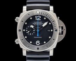 Luminor Submersible 3 Days Chrono Flyback Titanium Black Dial