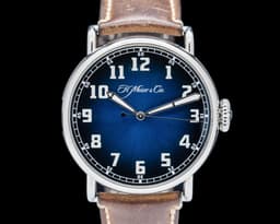 Heritage Pilot Center Seconds Funky Blue Dial