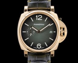 PAM01423 Luminor Due 42 Automatic 18K Yellow Gold Green Dial