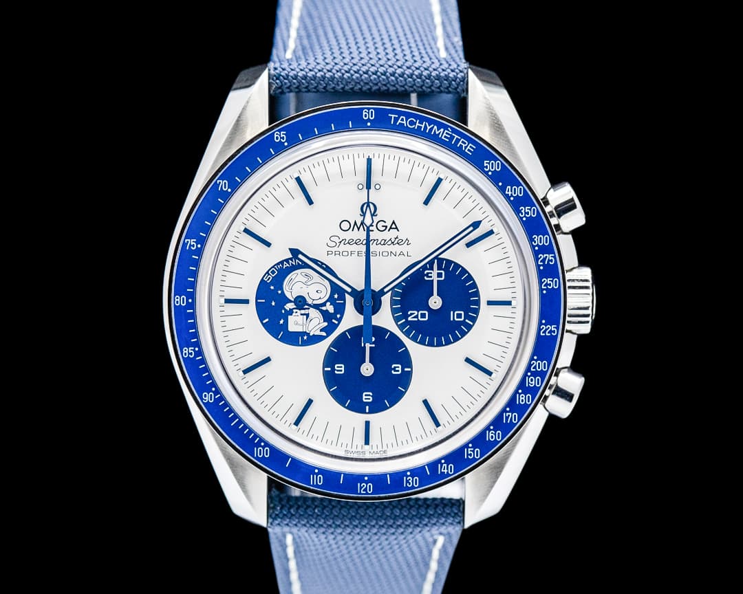 Omega Speedmaster Silver Snoopy Award SS Silver Dial 2025