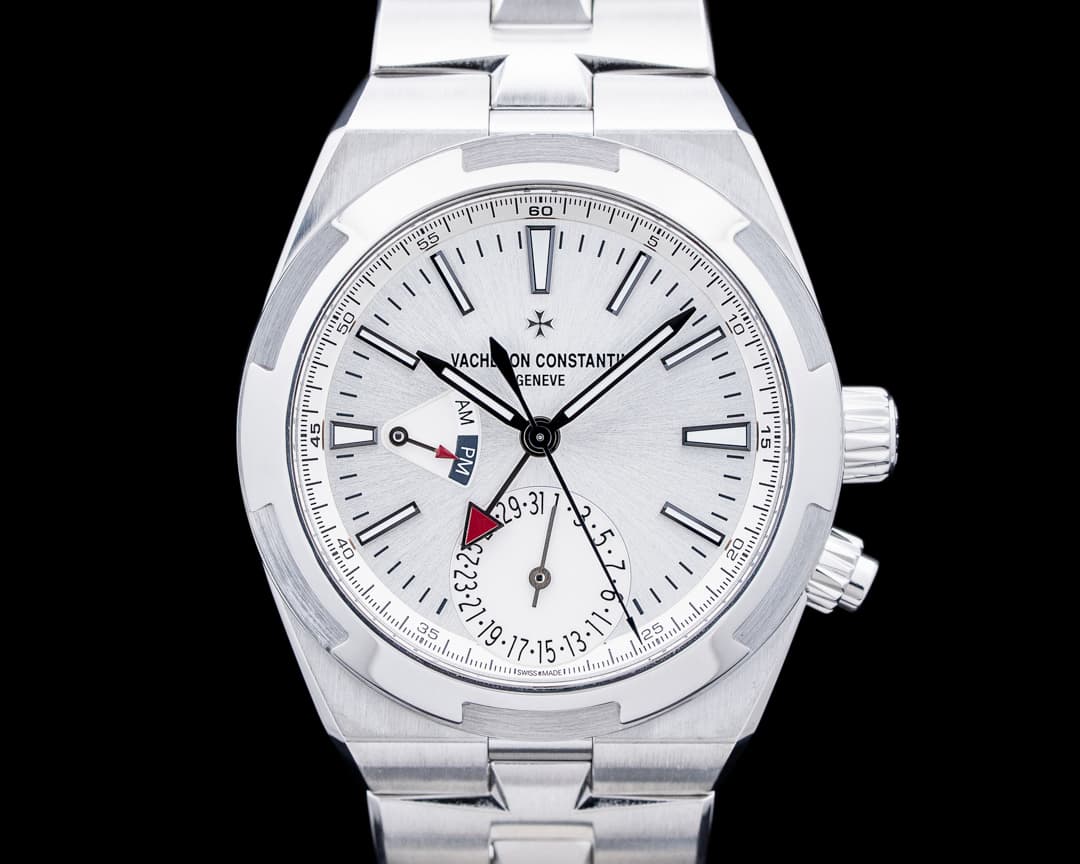 Vacheron Constantin 7900V Overseas SS Silver Dial