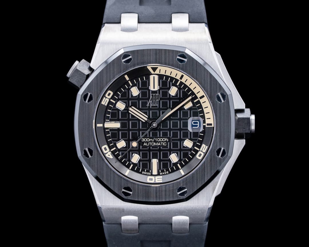 Audemars Piguet 15720CN Royal Oak Offshore Diver 18K White Gold Black Dial LIMITED