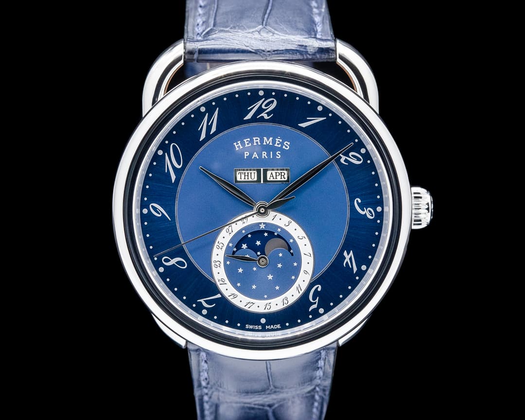 Hermès AR8.810 Arceau Grand Lune SS Blue Dial 2025