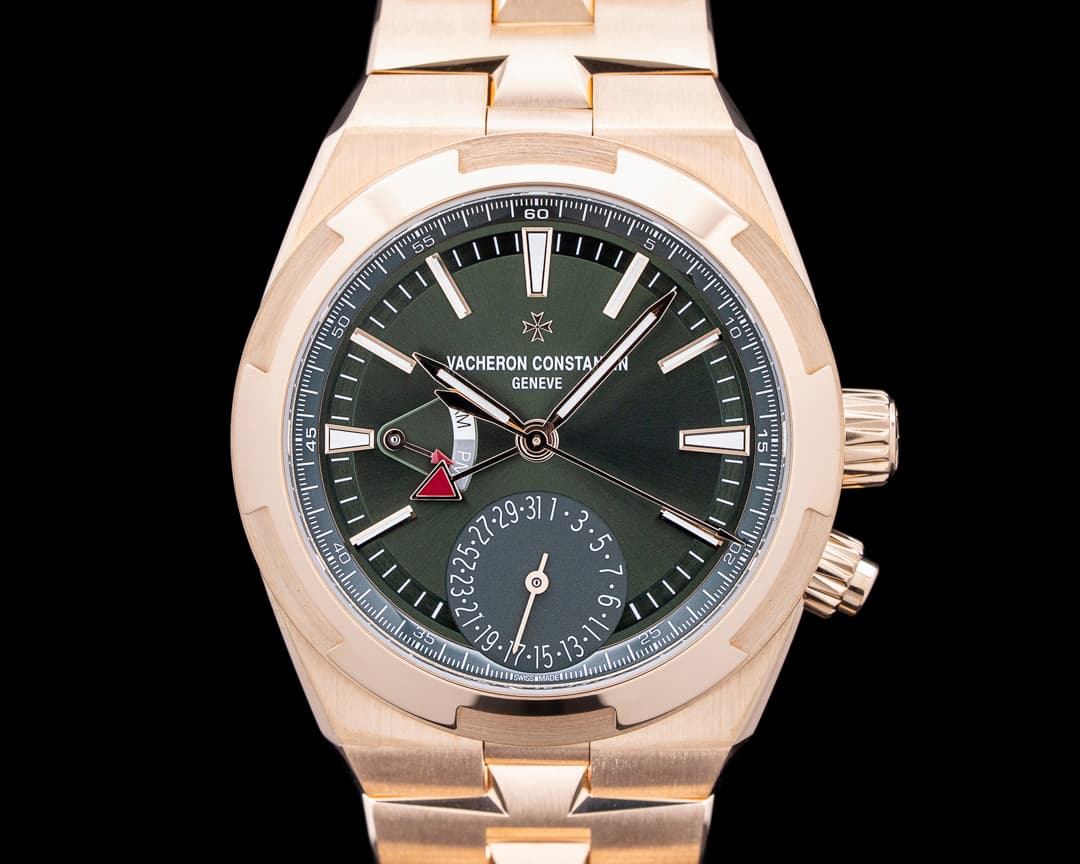 Vacheron Constantin 7920V Overseas Dual Time 18K Rose Gold Green Dial 2026 UNWORN
