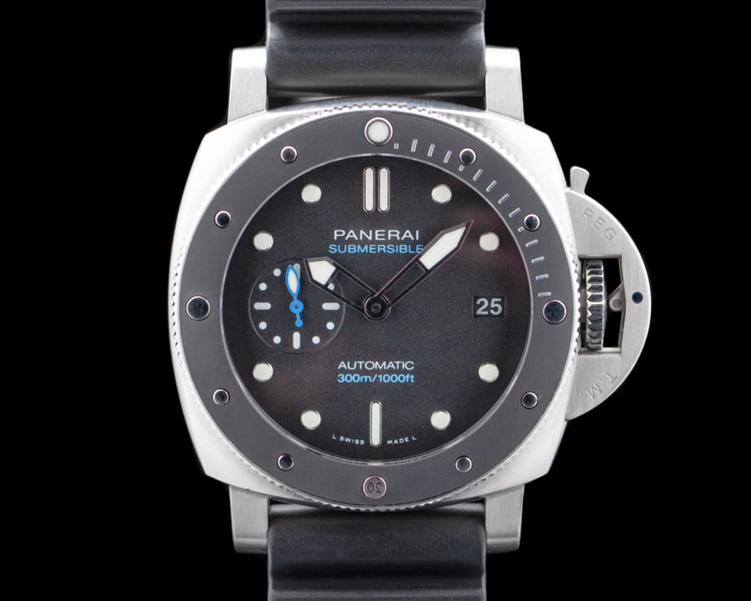 Panerai PAM02683 Luminor Submersible 42 3 Days Automatic SS Black Dial