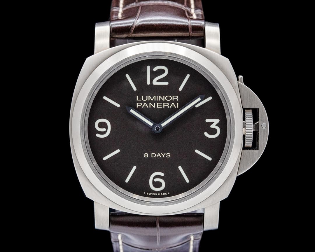 Image of Panerai PAM00562 Luminor Base 8 Days Titanium Black Dial