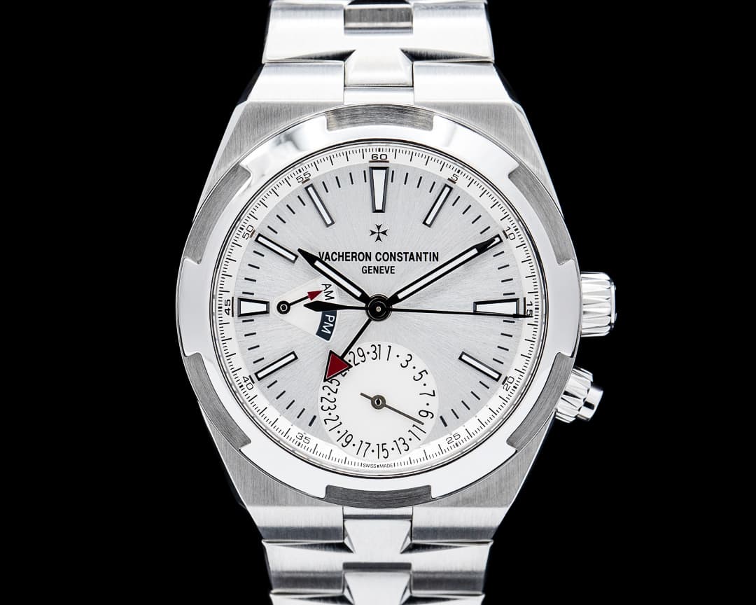 Vacheron Constantin 7900V Overseas SS Silver Dial