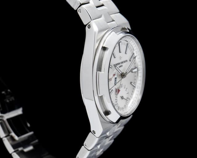 Vacheron Constantin 7900V Overseas SS Silver Dial 7900V/110A-B333 for ...