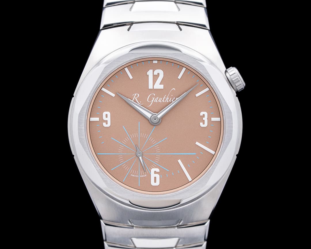 Romain Gauthier MON00581 C Titanium Salmon Dial