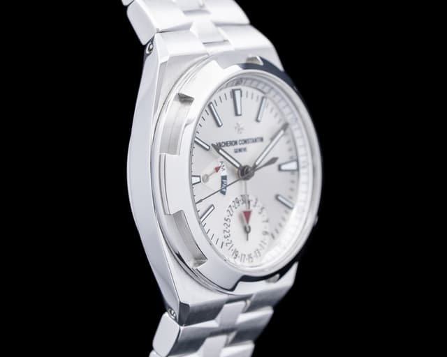 Vacheron Constantin 7900V Overseas SS Silver Dial 7900V/110A-B333 for ...
