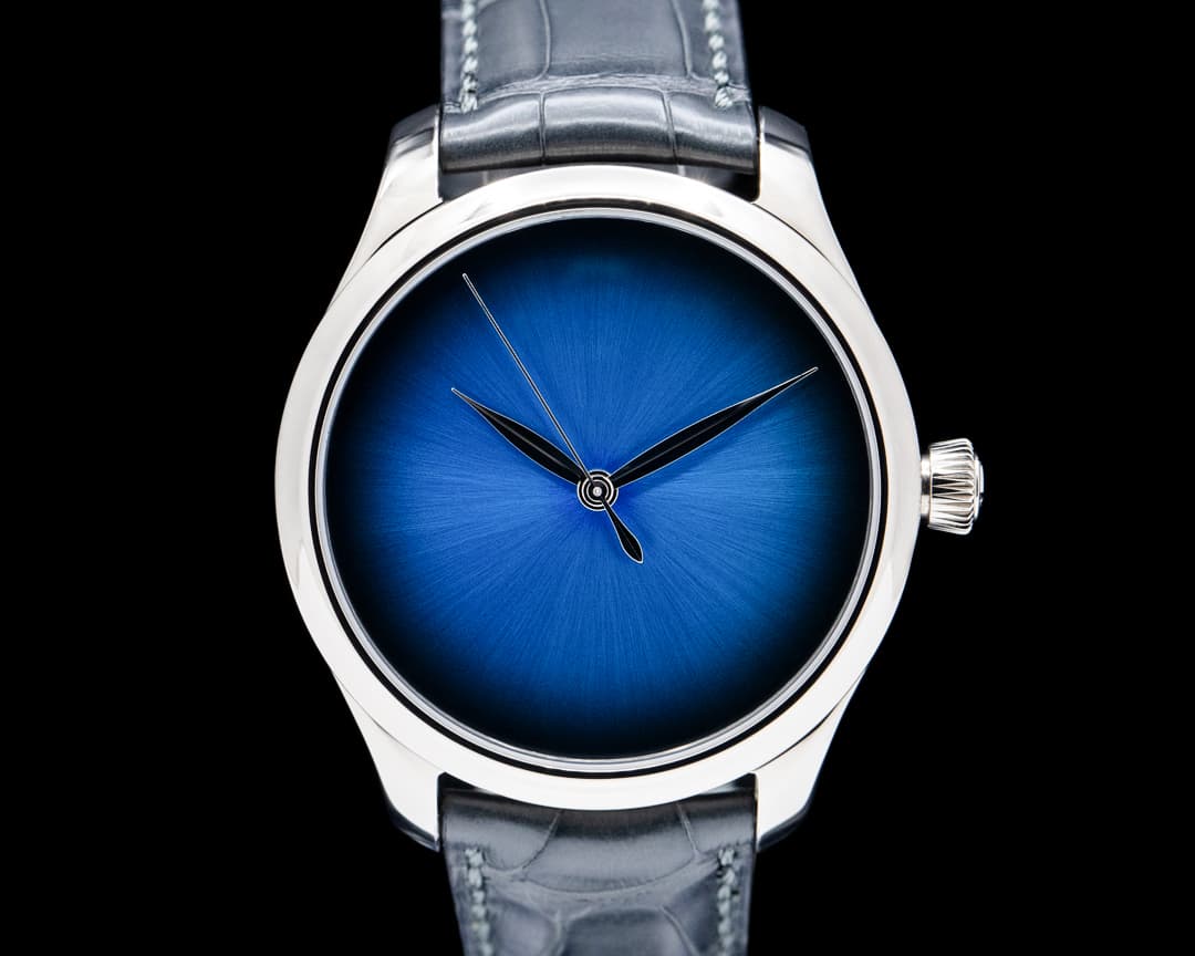 H. Moser and Cie. 1200-0215 Endeavour Centre Seconds 18K White Gold Funky Blue Dial