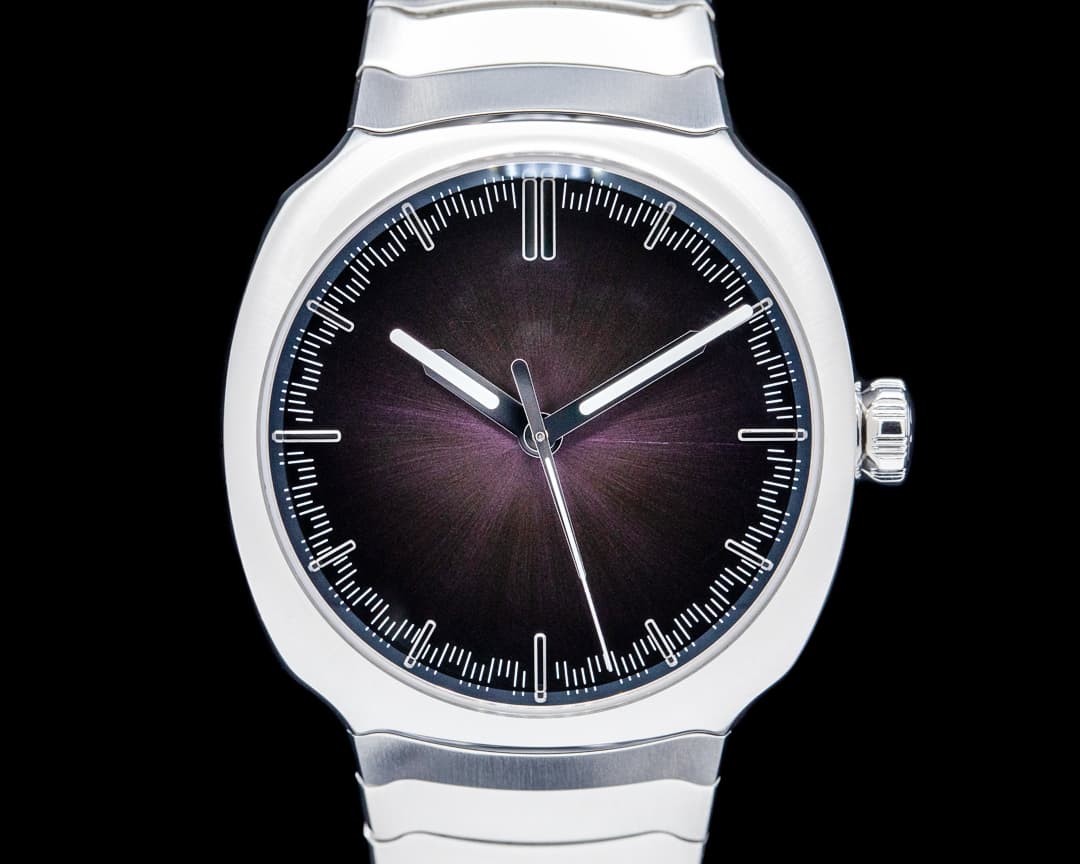H. Moser and Cie. 6201-1201 Streamliner Centre Seconds SS Purple Haze Dial