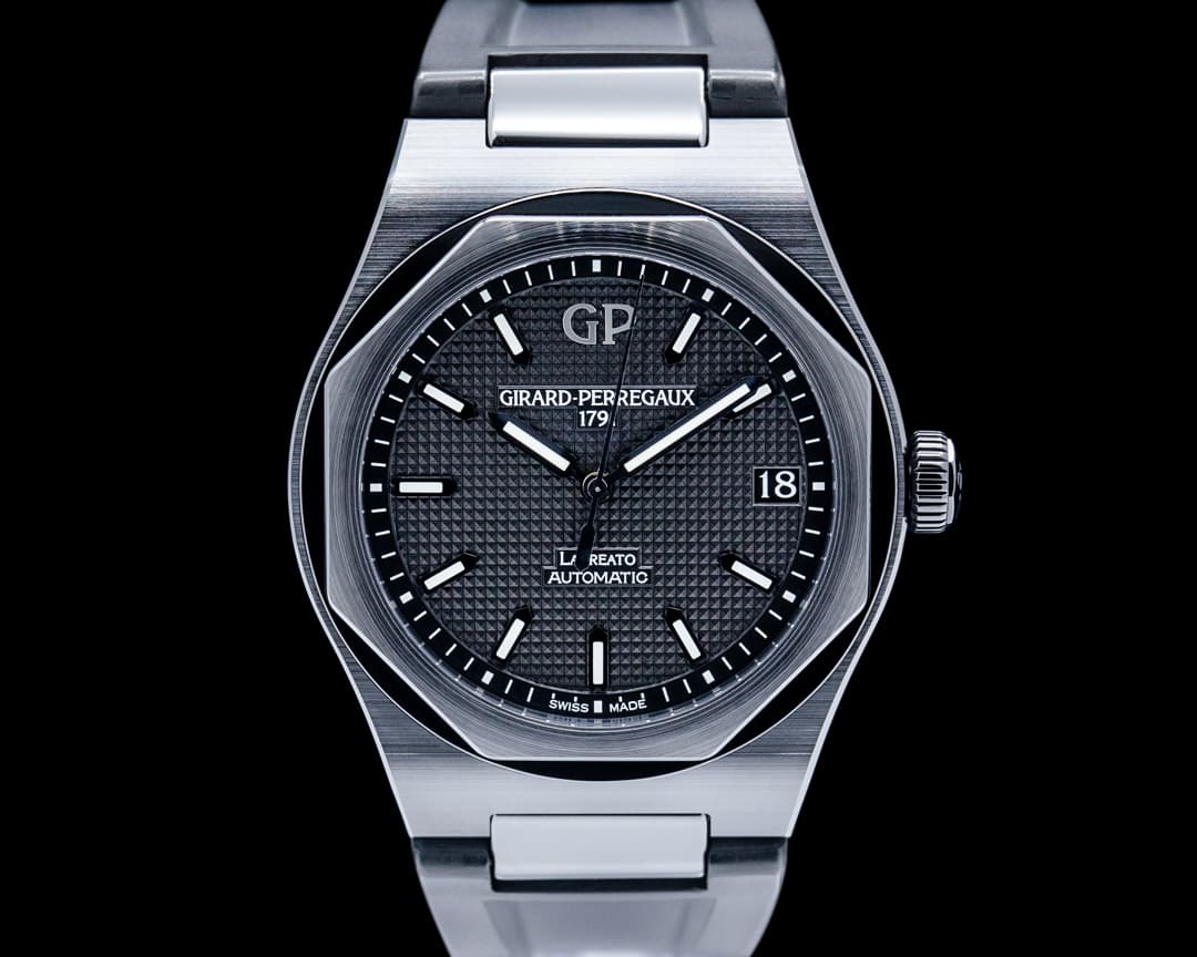 Girard Perregaux 81010 Laureato 42mm Ceramic Black Dial