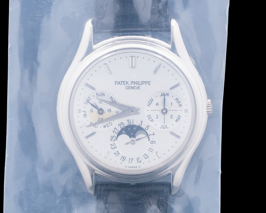 Image of Patek Philippe 3940G-013 Perpetual Calendar 18K White Gold Silver Dial FACTORY SEALED
