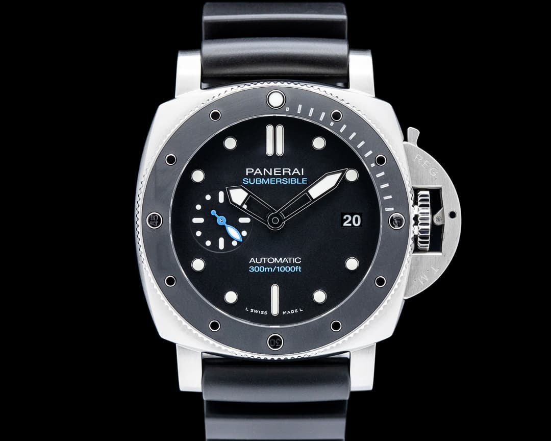 Image of Panerai PAM00683 Submersible 42MM SS Black Dial