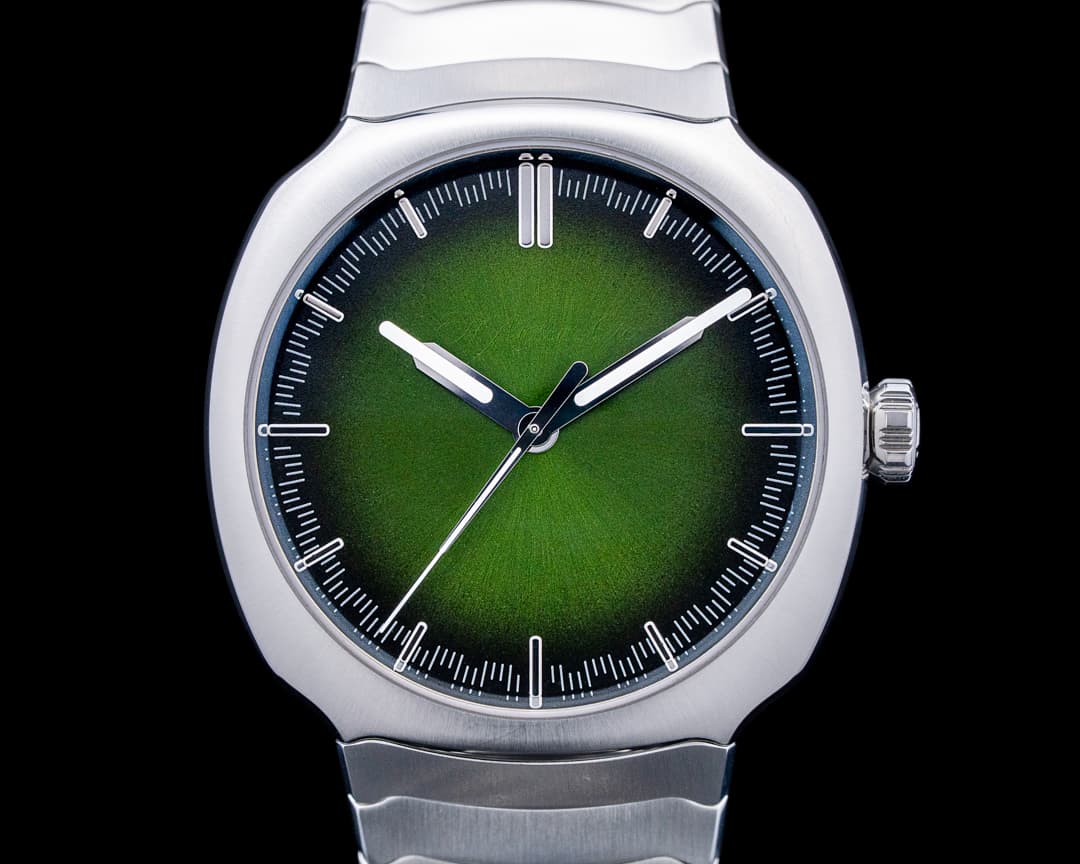 H. Moser & Cie. 6201-1200 Streamliner Centre Seconds SS Green Dial