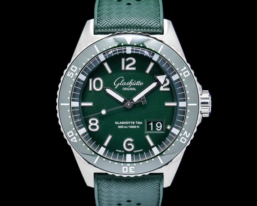 Image of Glashütte Original SeaQ Panorama Date SS Reed Green Dial