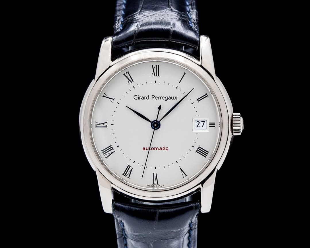 Image of Girard-Perregaux 9052 Classic 18K White Gold Silver Dial