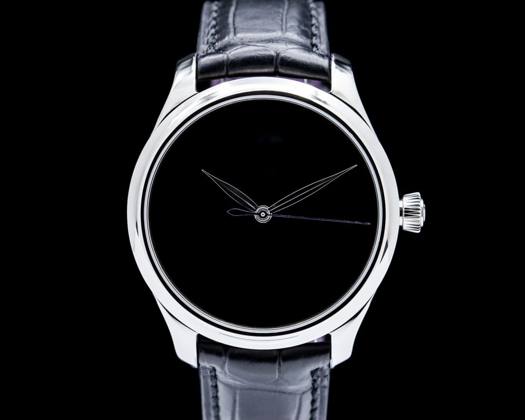 Image of H. Moser & Cie. Endeavour Centre Seconds Concept SS Vanta Black Dial 2025