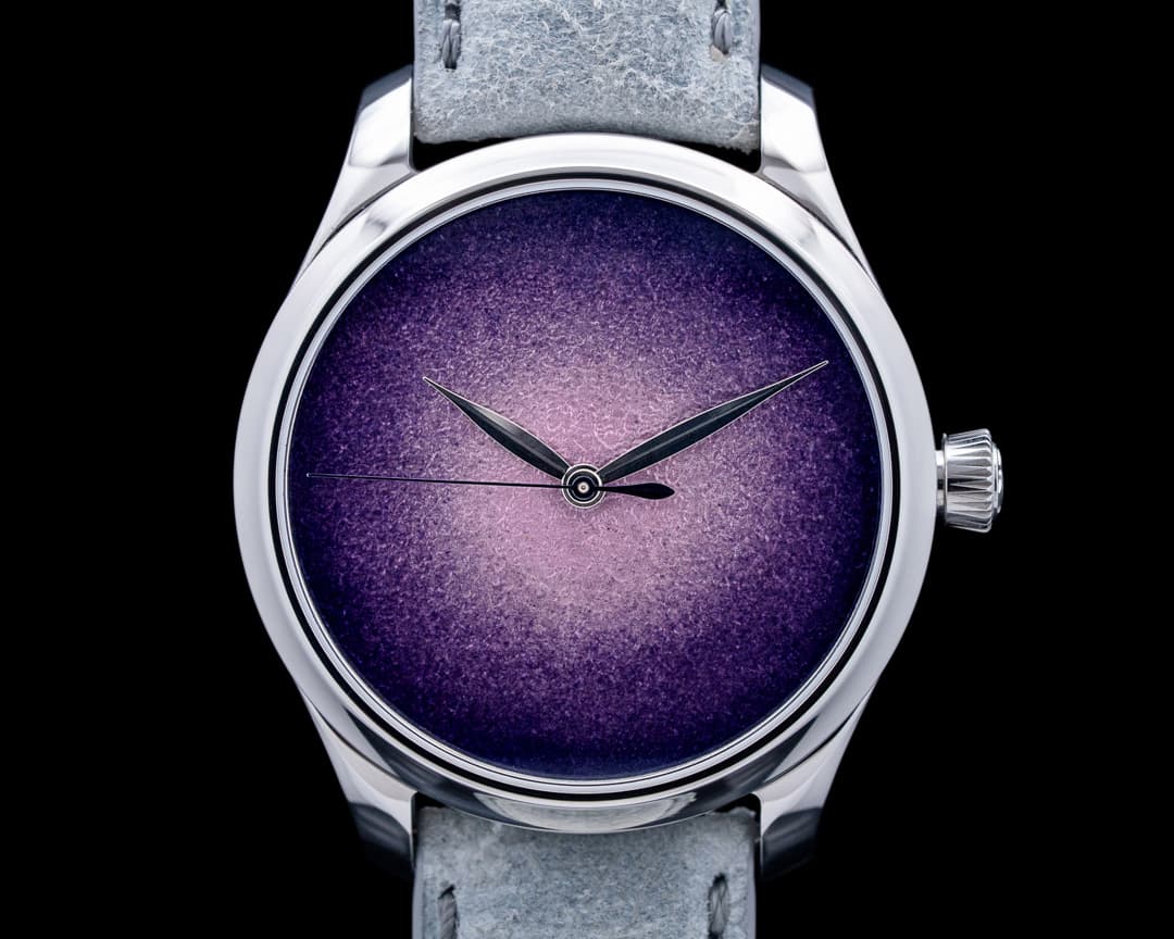Image of H. Moser & Cie. Endeavour Centre Seconds Concept Enamel SS Purple Dial