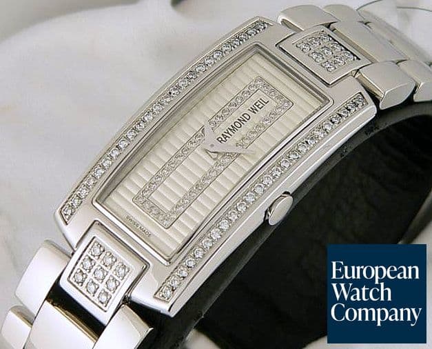 Image of Raymond Weil Diamond Case
Shine Collection.
