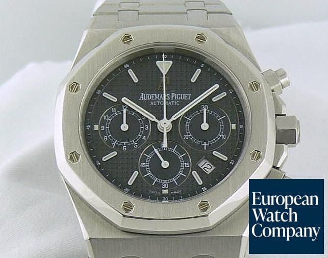 Image of Audemars Piguet Royal Oak Chrono Black
