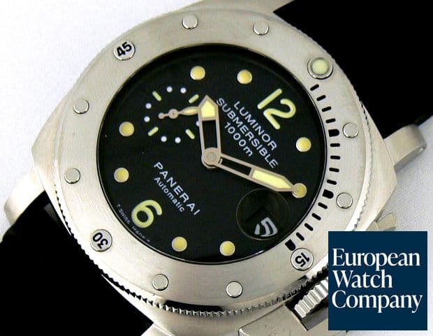 Image of Panerai Luminor Submersible
Stainless
PAM243