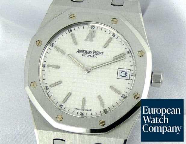 Image of Audemars Piguet Royal Oak Jumbo White