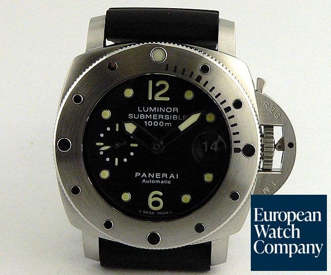 Image of Panerai Luminor Submersible
Stainless