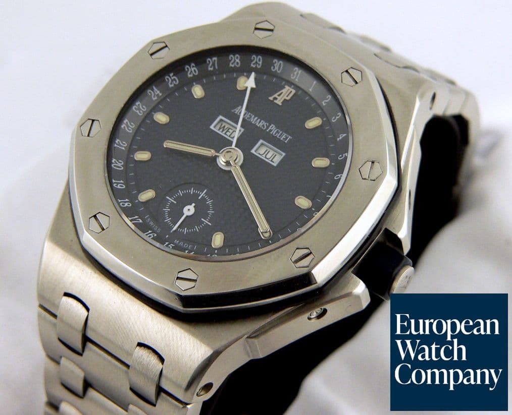 Image of Audemars Piguet Royal Oak Offshore Triple Date