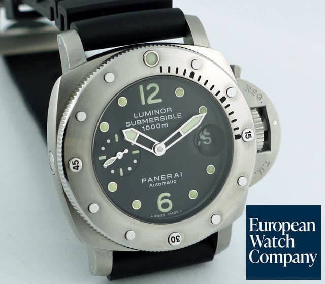Image of Panerai Luminor Submersible
Stainless