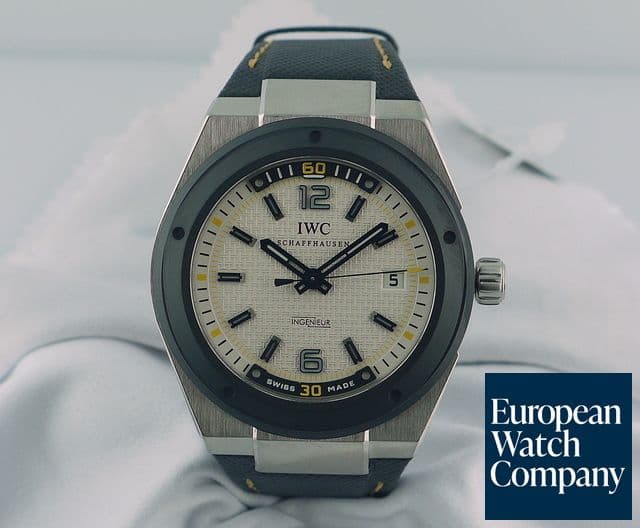 Image of IWC Ingenieur SS/Strap Ceramic Bezel
white