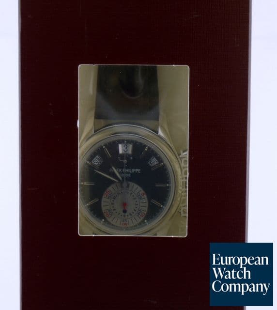 Image of Patek Philippe 5960 Platinum Chronograph
Annual Calendar

