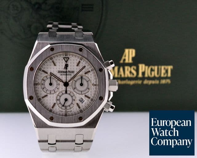 Image of Audemars Piguet Royal Oak Chronograph White Dial SS / SS 