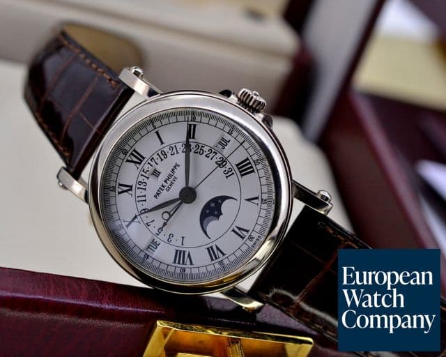 Image of Patek Philippe Retrograde Perpetual Calendar 18K White Gold