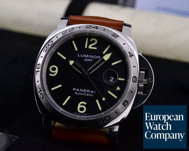 Image of Panerai Luminor GMT Tuxedo Dial SS 
