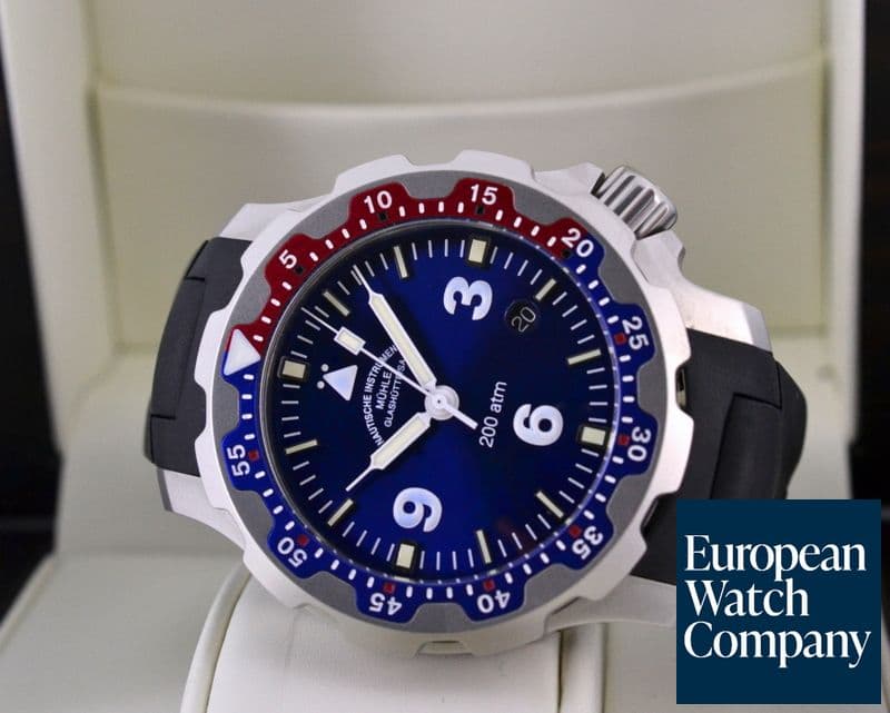 Image of Muhle Glashutte Rasmus 2000 Blue Dial