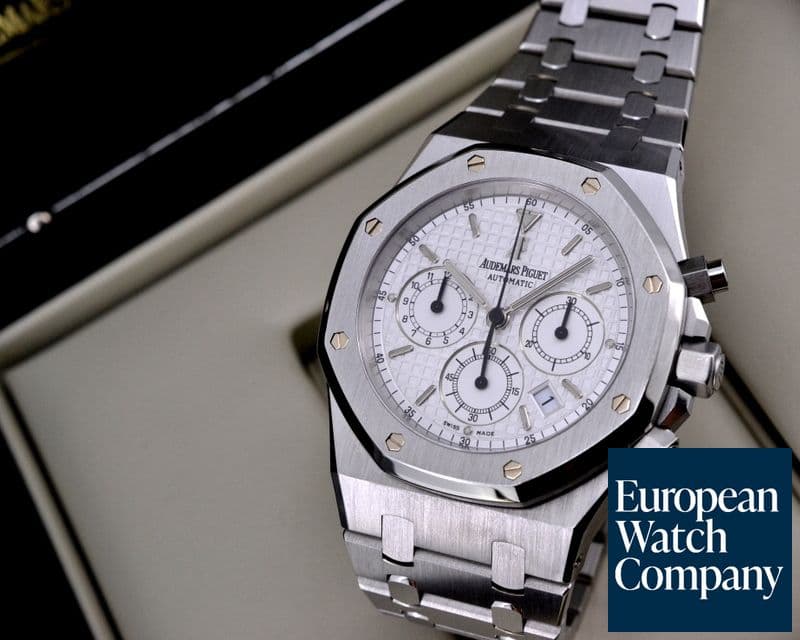 Image of Audemars Piguet Royal Oak Chronograph White Dial SS / SS 