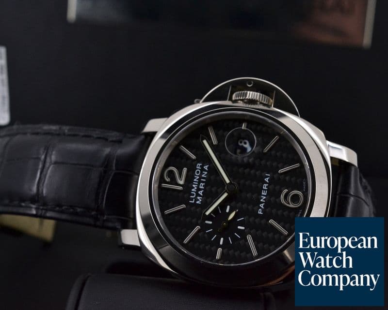Image of Panerai Luminor Marina 18K White Gold / Carbon Fiber Dial 