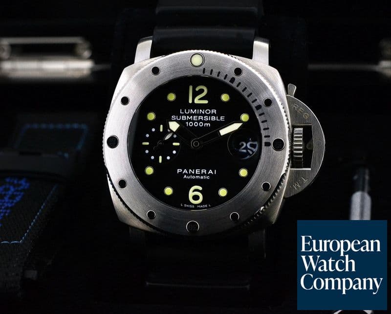 Image of Panerai Luminor Submersible 1000M
SS / Rubber