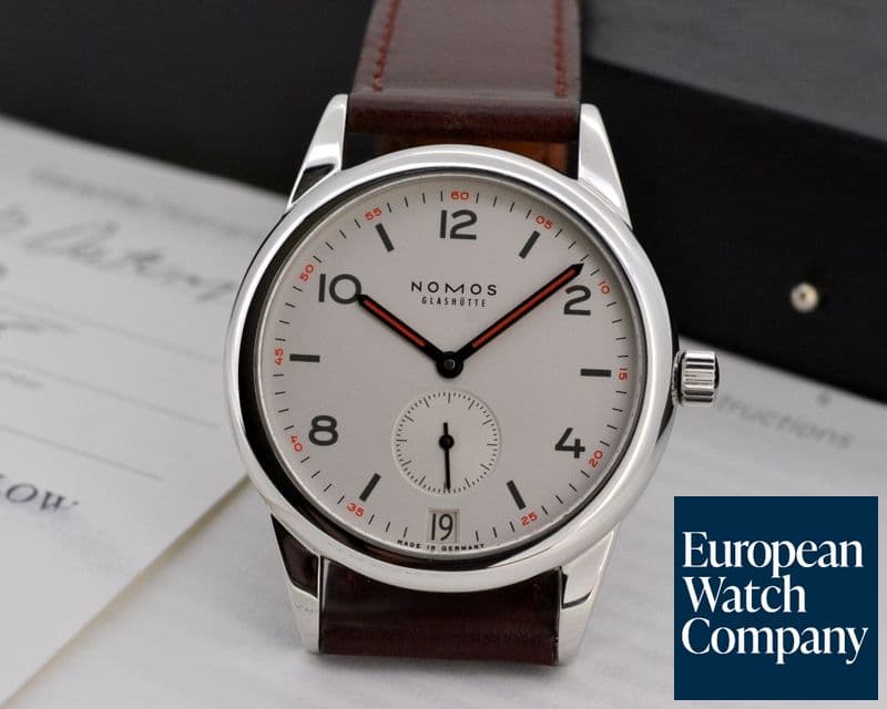 Image of Nomos Club Datum SS
