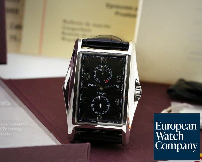Image of Patek Philippe 10 Day Power Reserve "Manta Ray" Platinum Black Dial