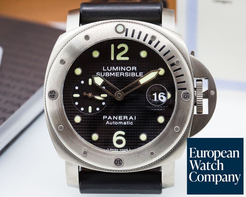 Image of Panerai Luminor Submersible Titanium / Rubber