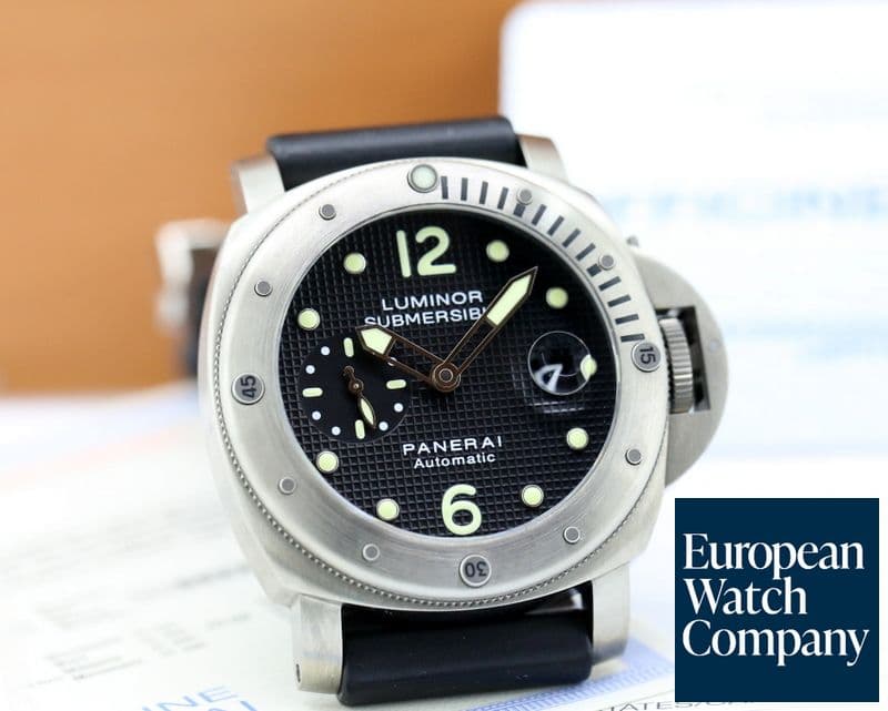 Image of Panerai Luminor Submersible Titanium / Rubber