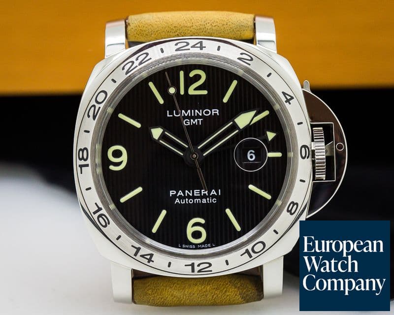 Image of Panerai PAM00029 Luminor GMT Tuxedo Dial SS 