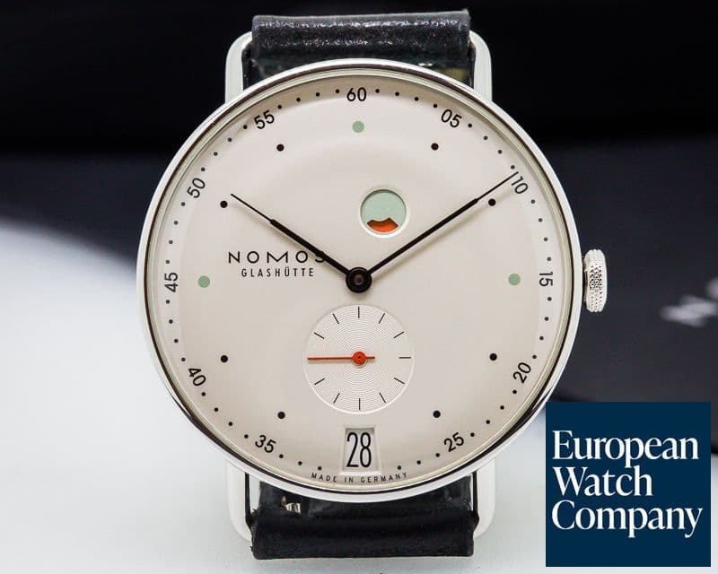 Image of Nomos Metro Datum "Gangreserve" SS white Dial 